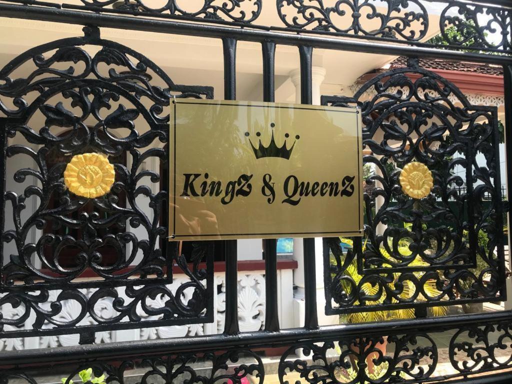 Kingz And Queenz - Negombo Bagian luar foto